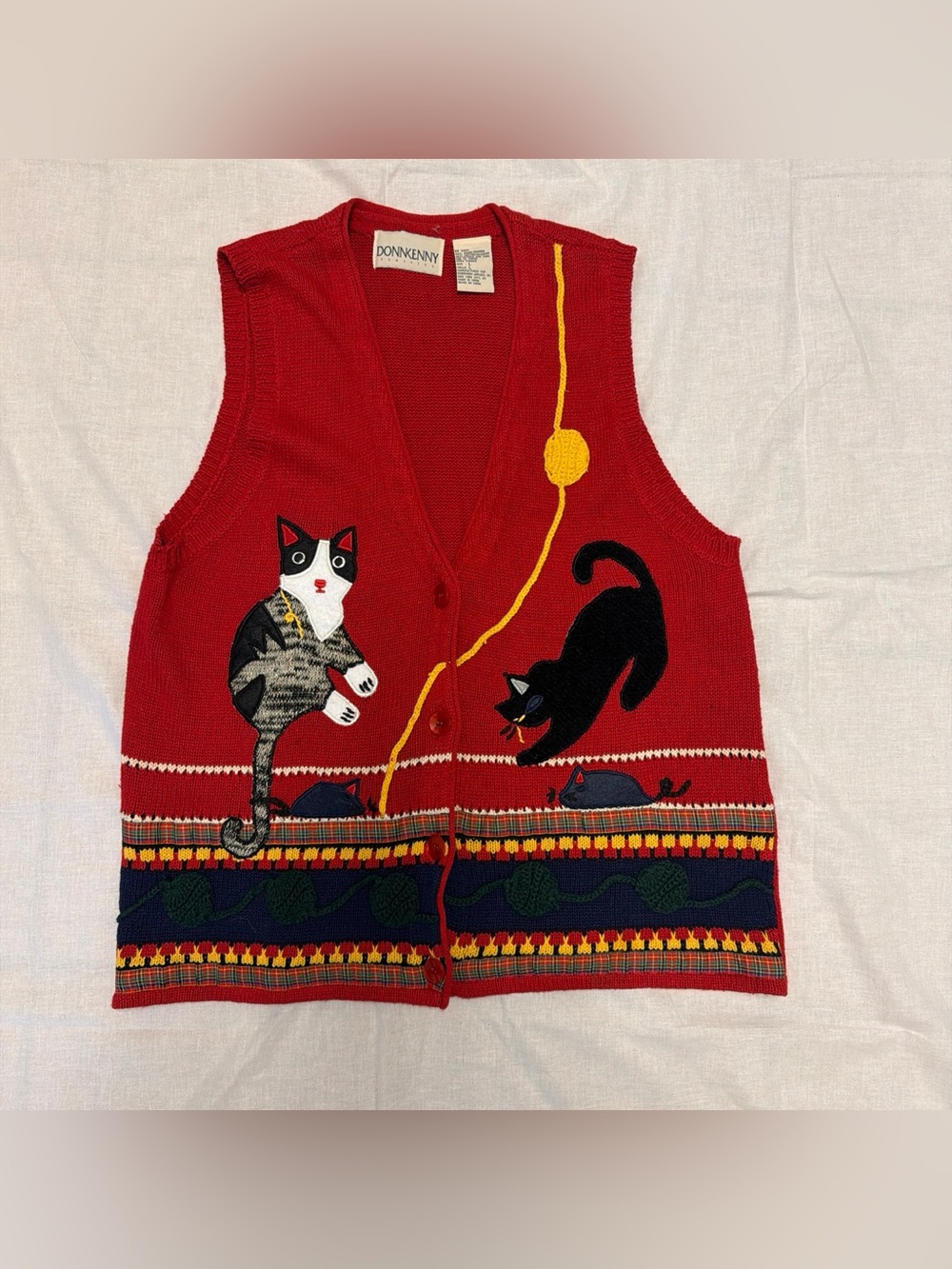 Vintage 90’s Red Cat-Themed Knit Vest